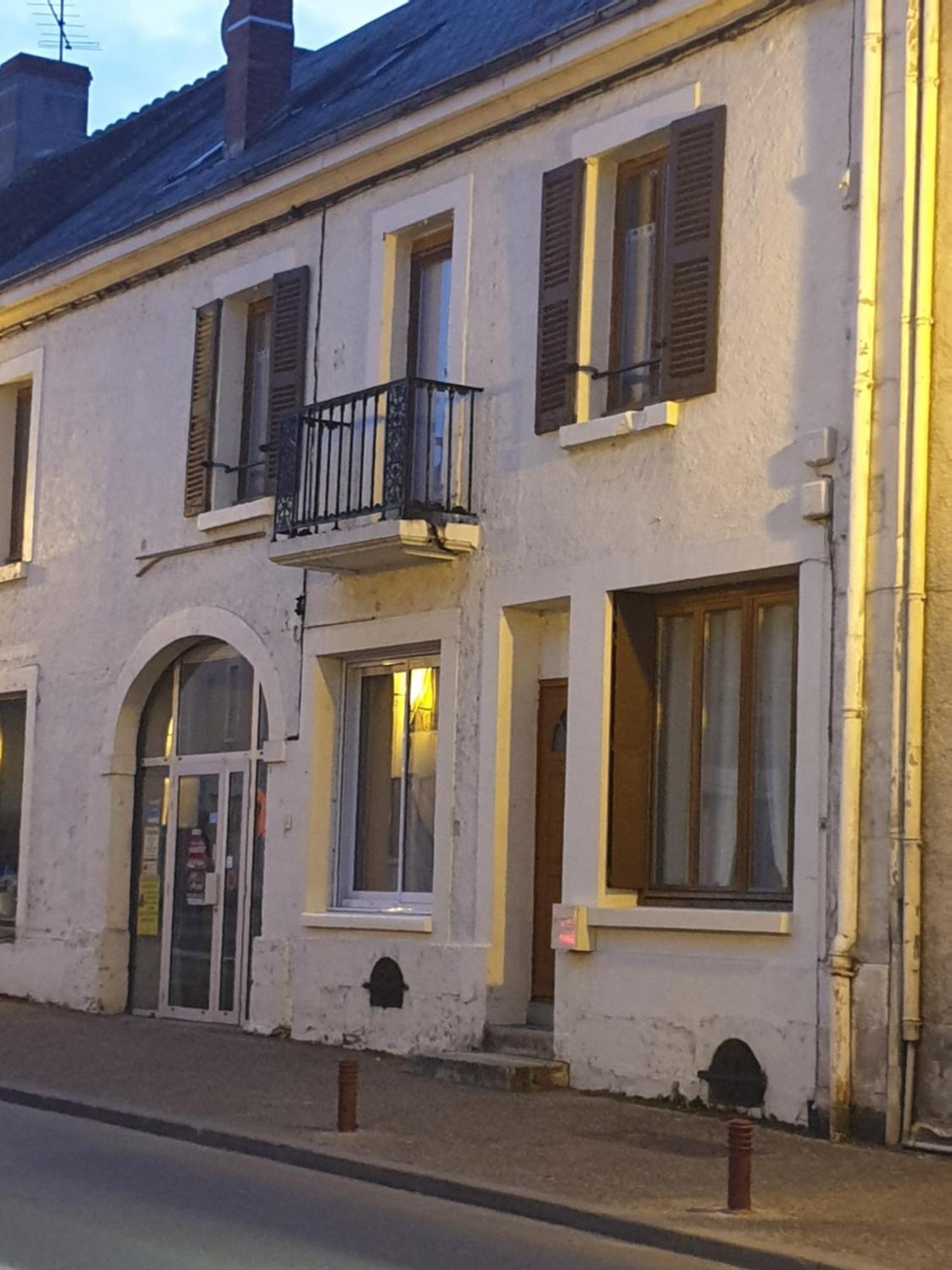 Maison De Ville - Le Silodort Vatan Exteriér fotografie